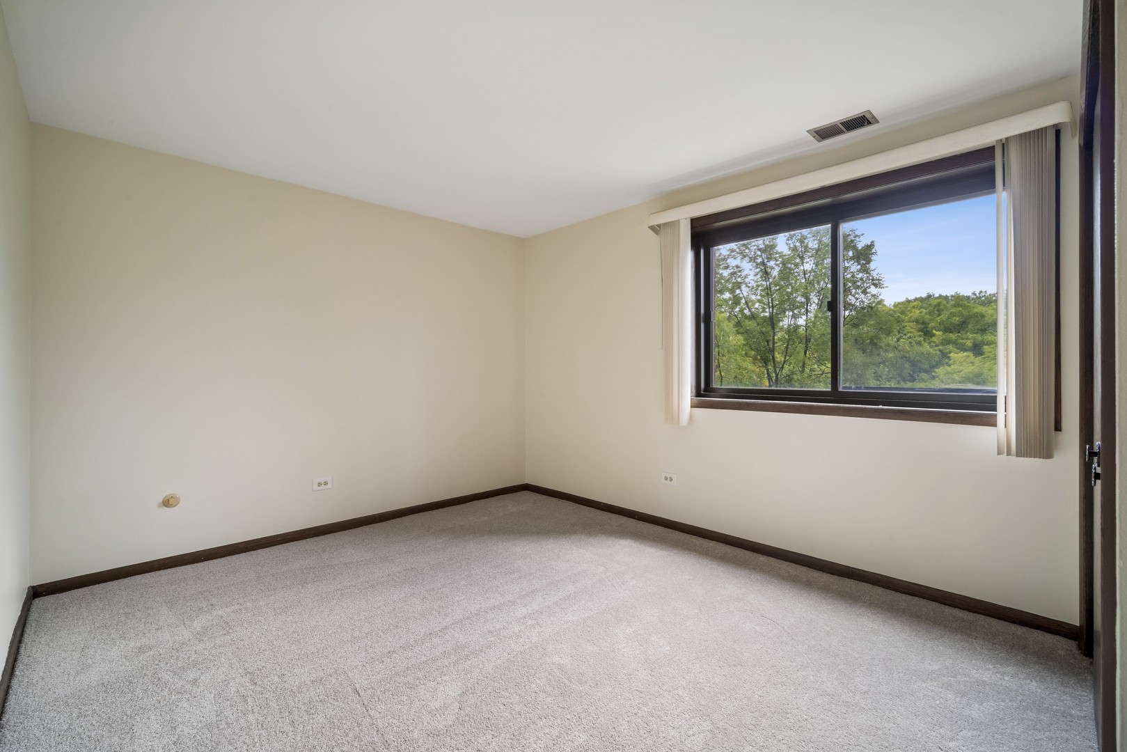 6525 N Nashville Avenue 403d Property Photo 15