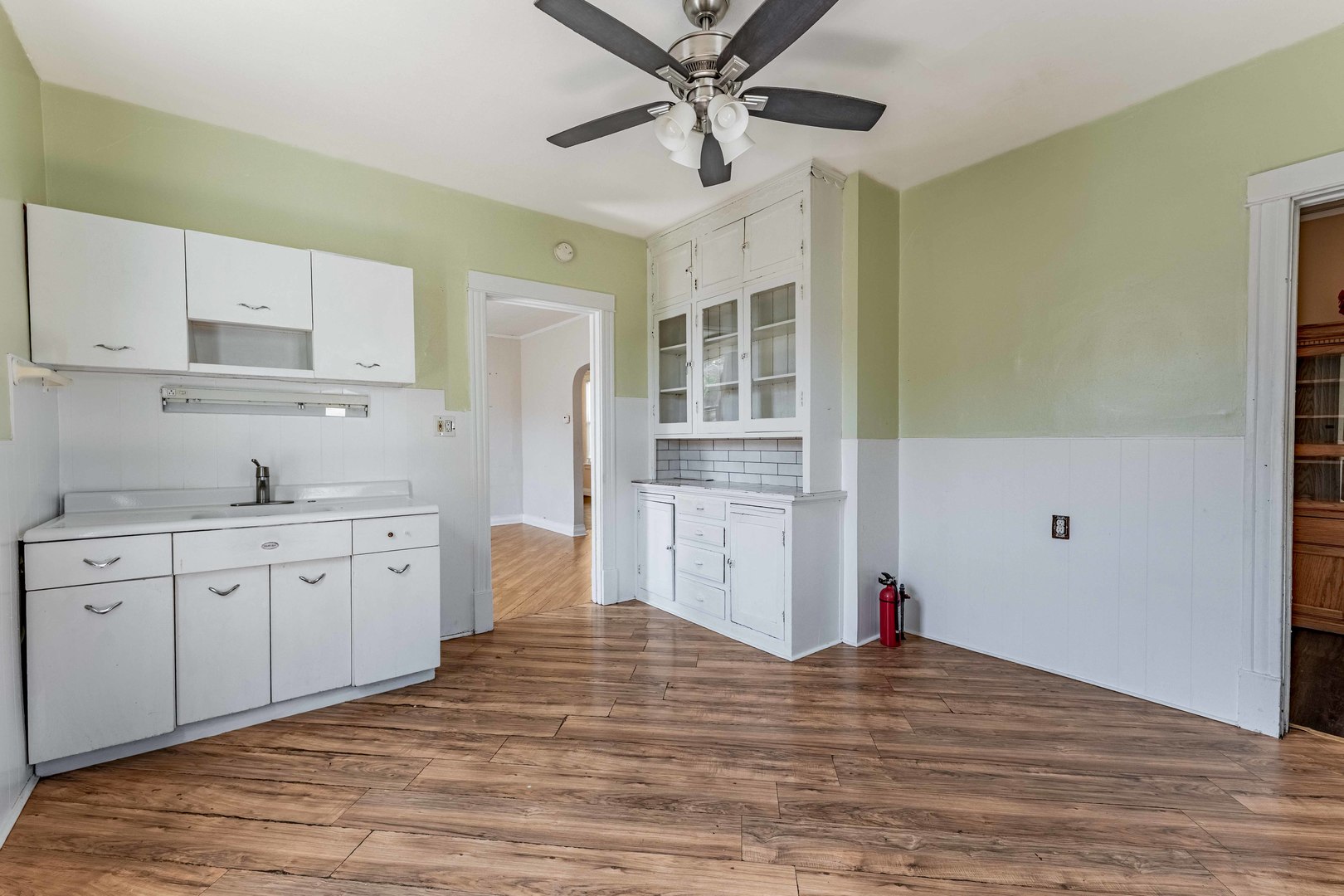 10749 S Avenue J Property Photo 11