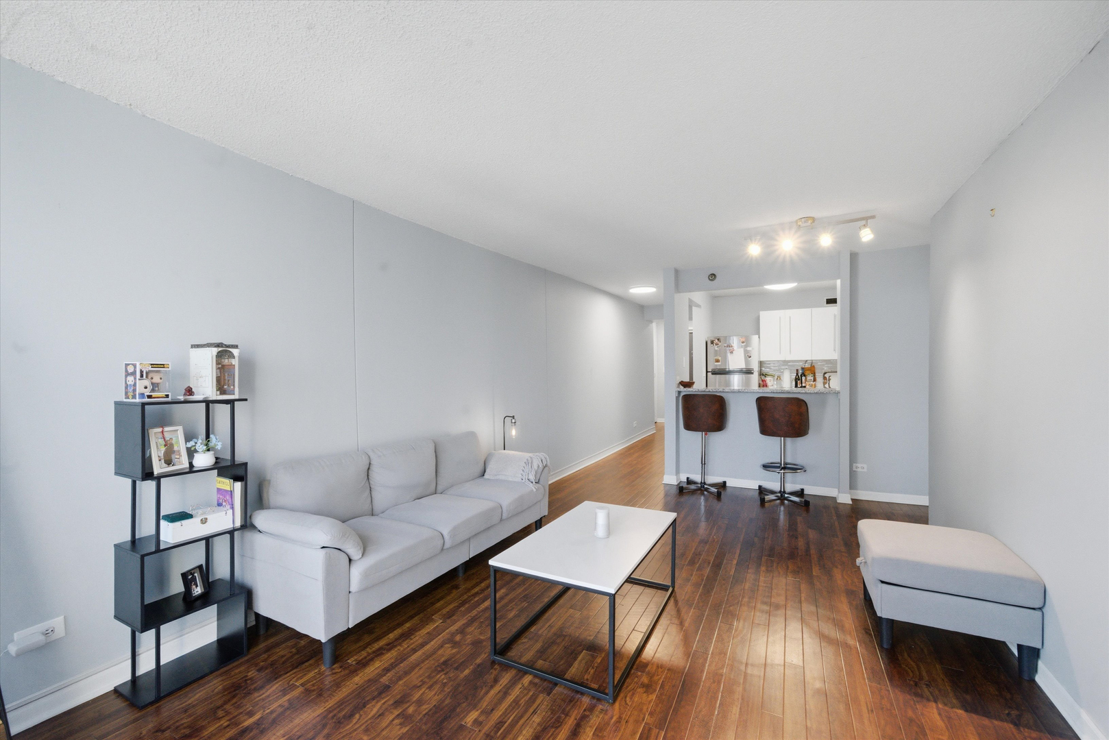 440 N Wabash Avenue 2907 Property Photo 6