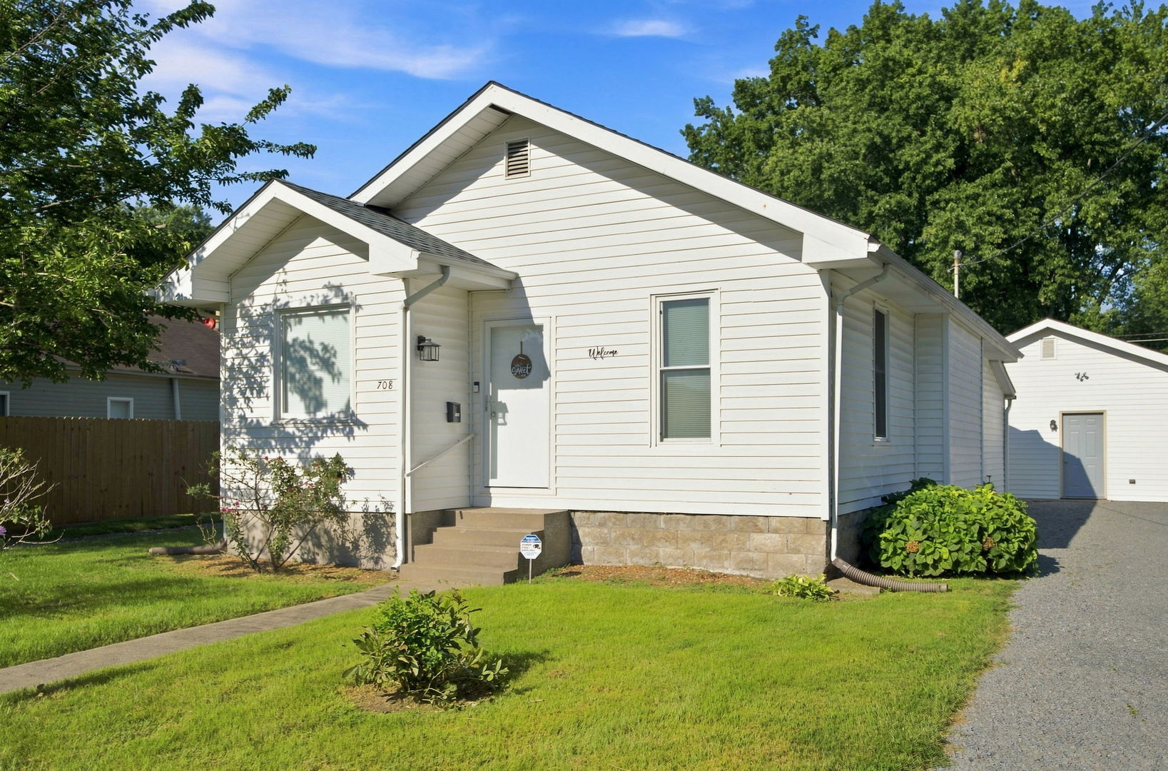 708 S Bentley Street Property Photo 1