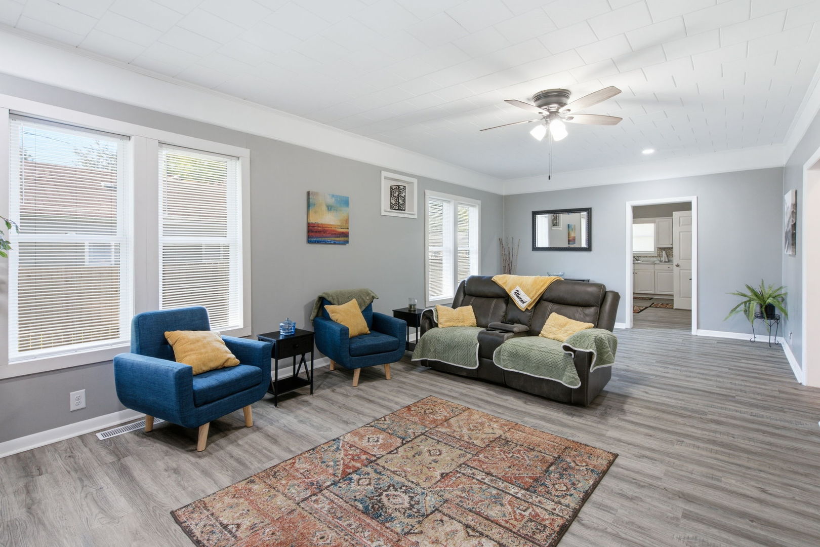 708 S Bentley Street Property Photo 10