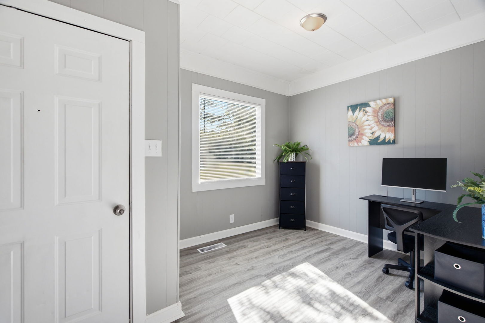 708 S Bentley Street Property Photo 15