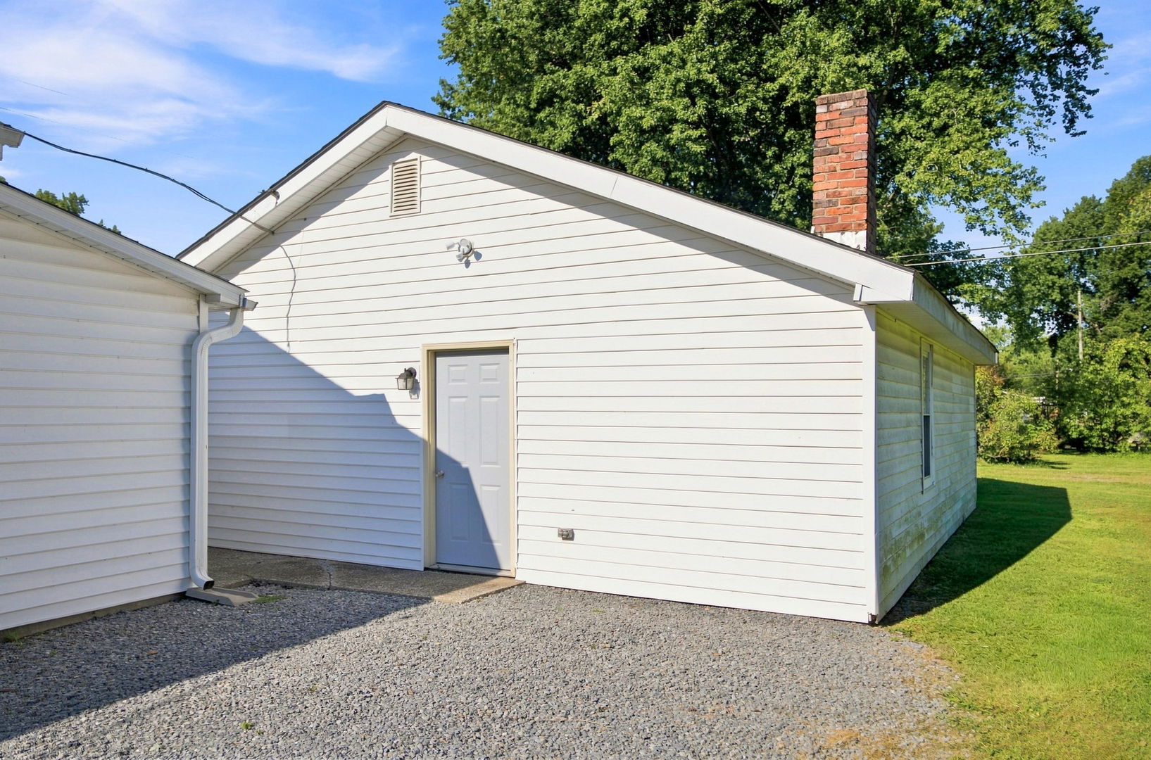 708 S Bentley Street Property Photo 21
