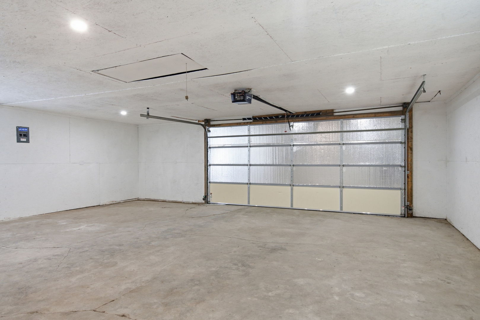 708 S Bentley Street Property Photo 22