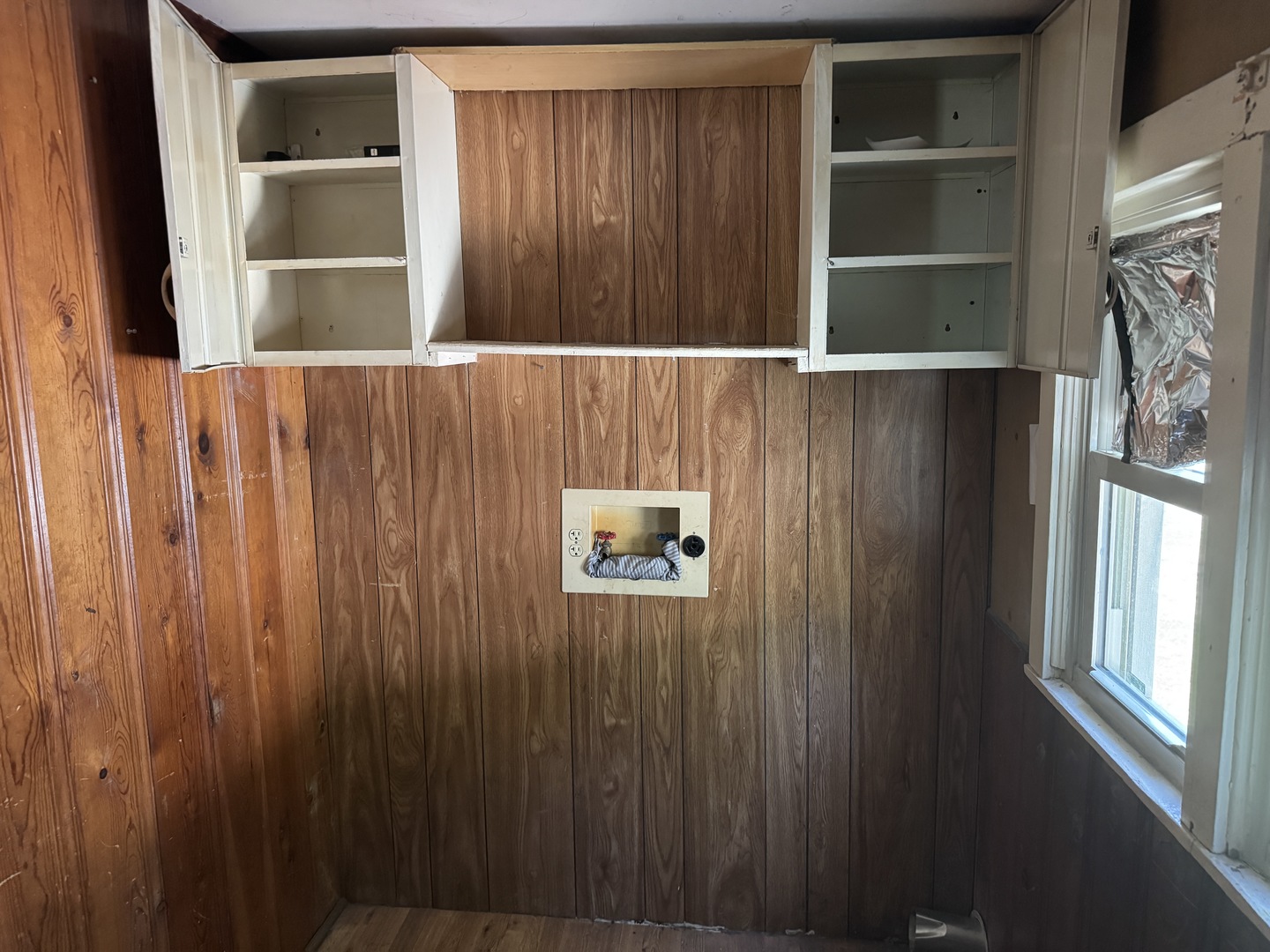 513 E Smith Street Property Photo 11