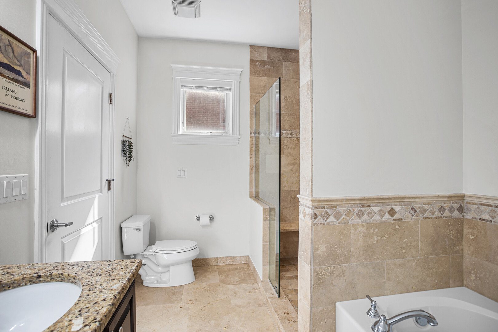 2450 W Montrose Avenue 3n Property Photo 23