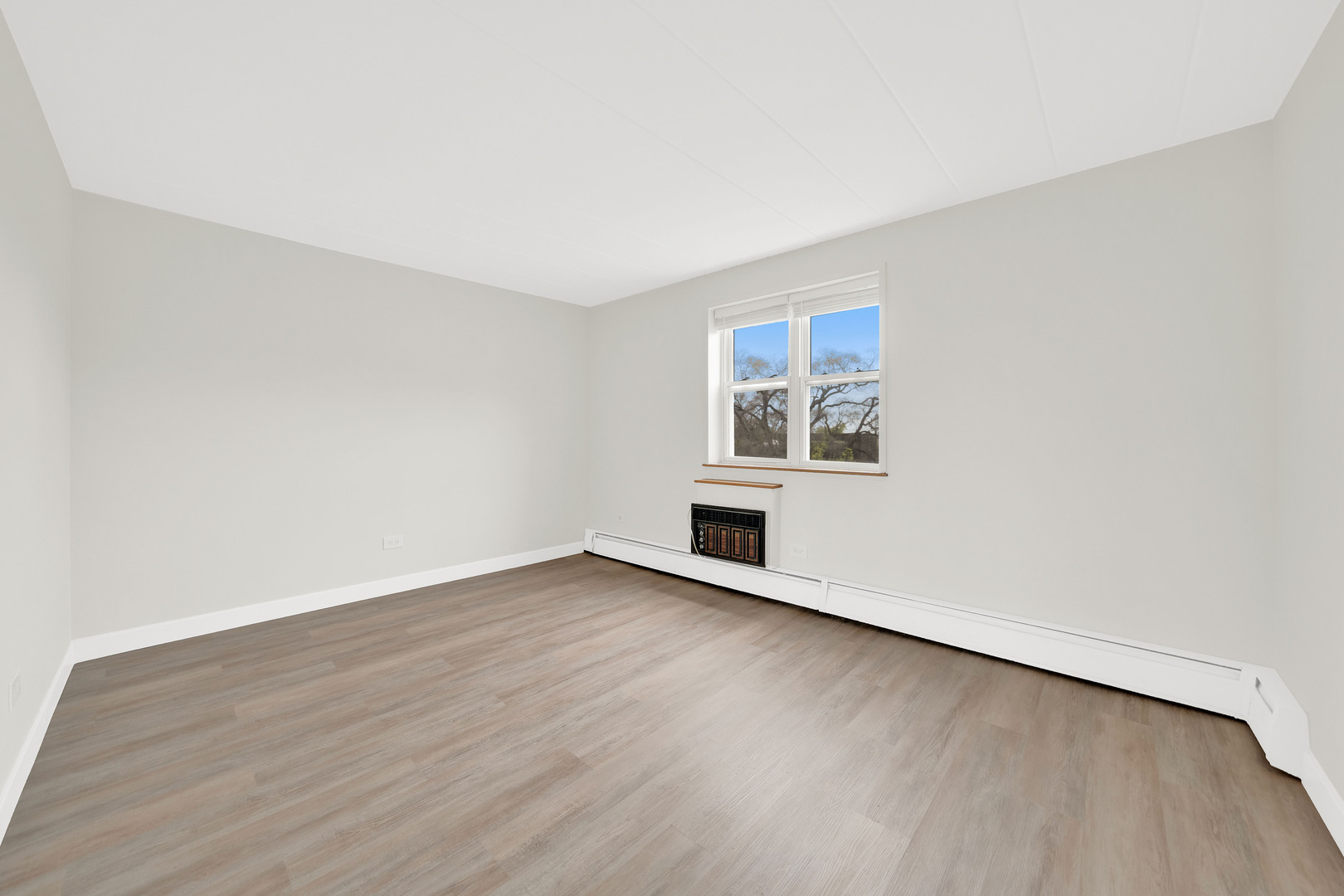 6161 N Hoyne Avenue 504 Property Photo 9