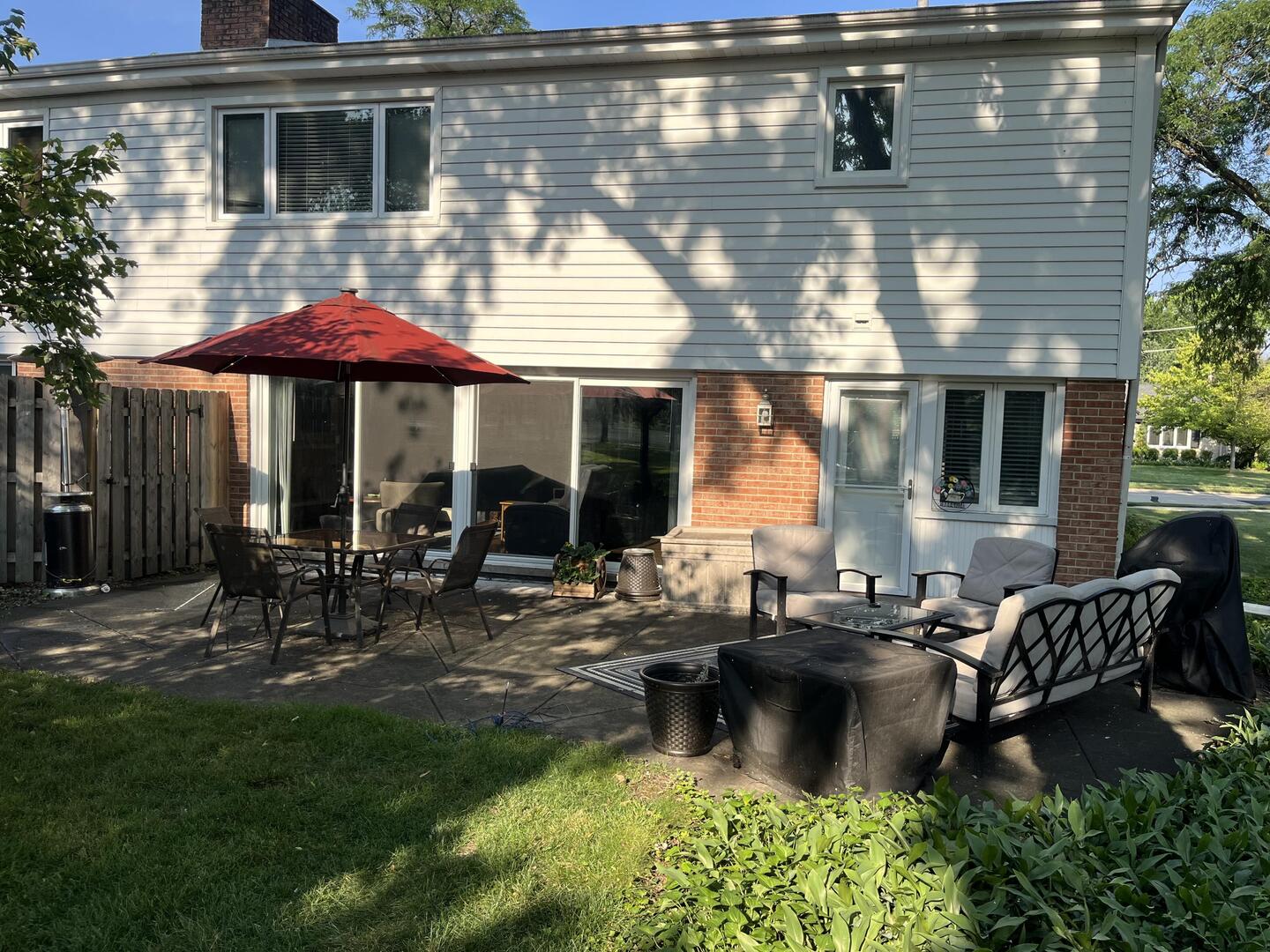 106 N Regency Drive Property Photo 4