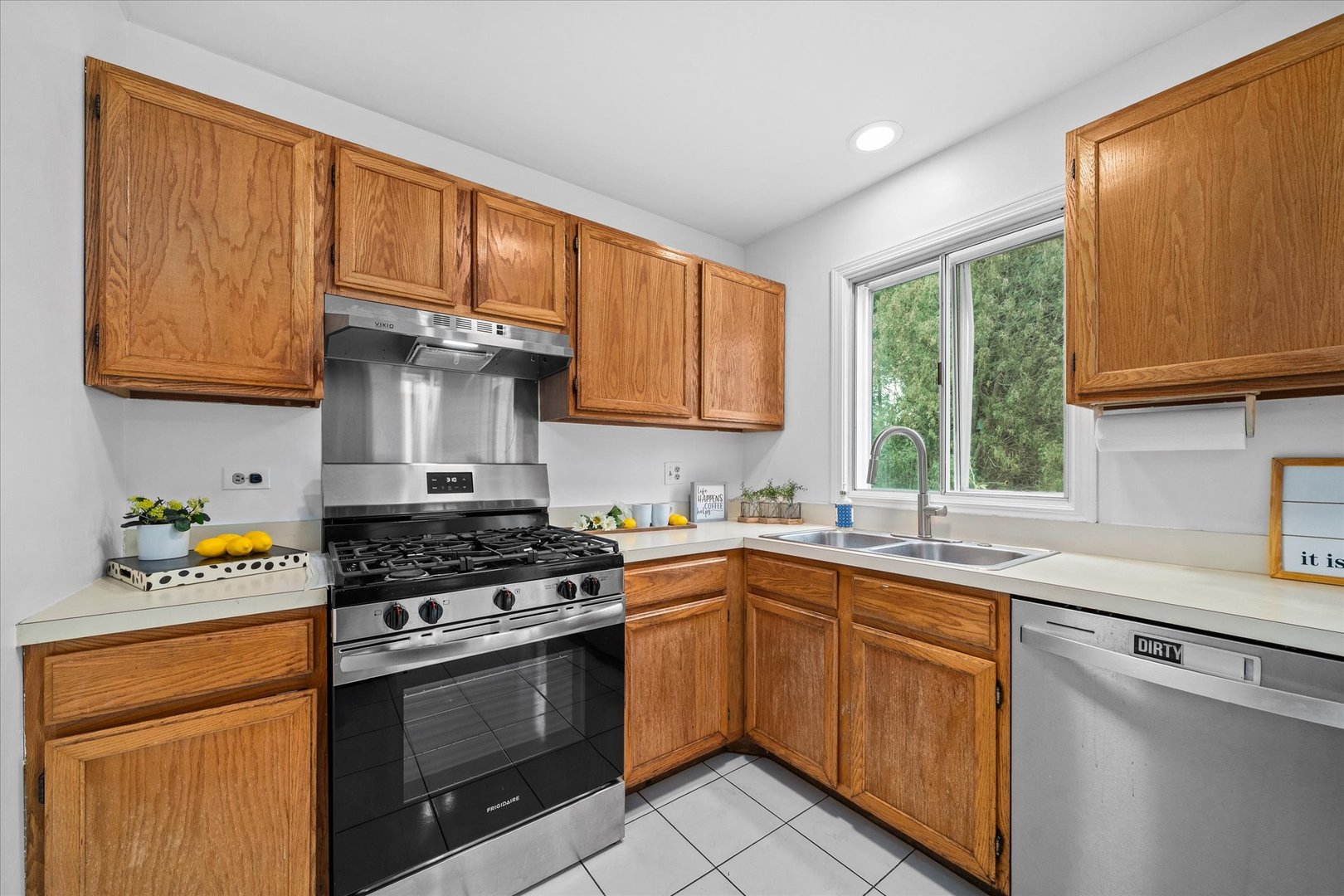 2398 Blue Spruce Lane Property Photo 10