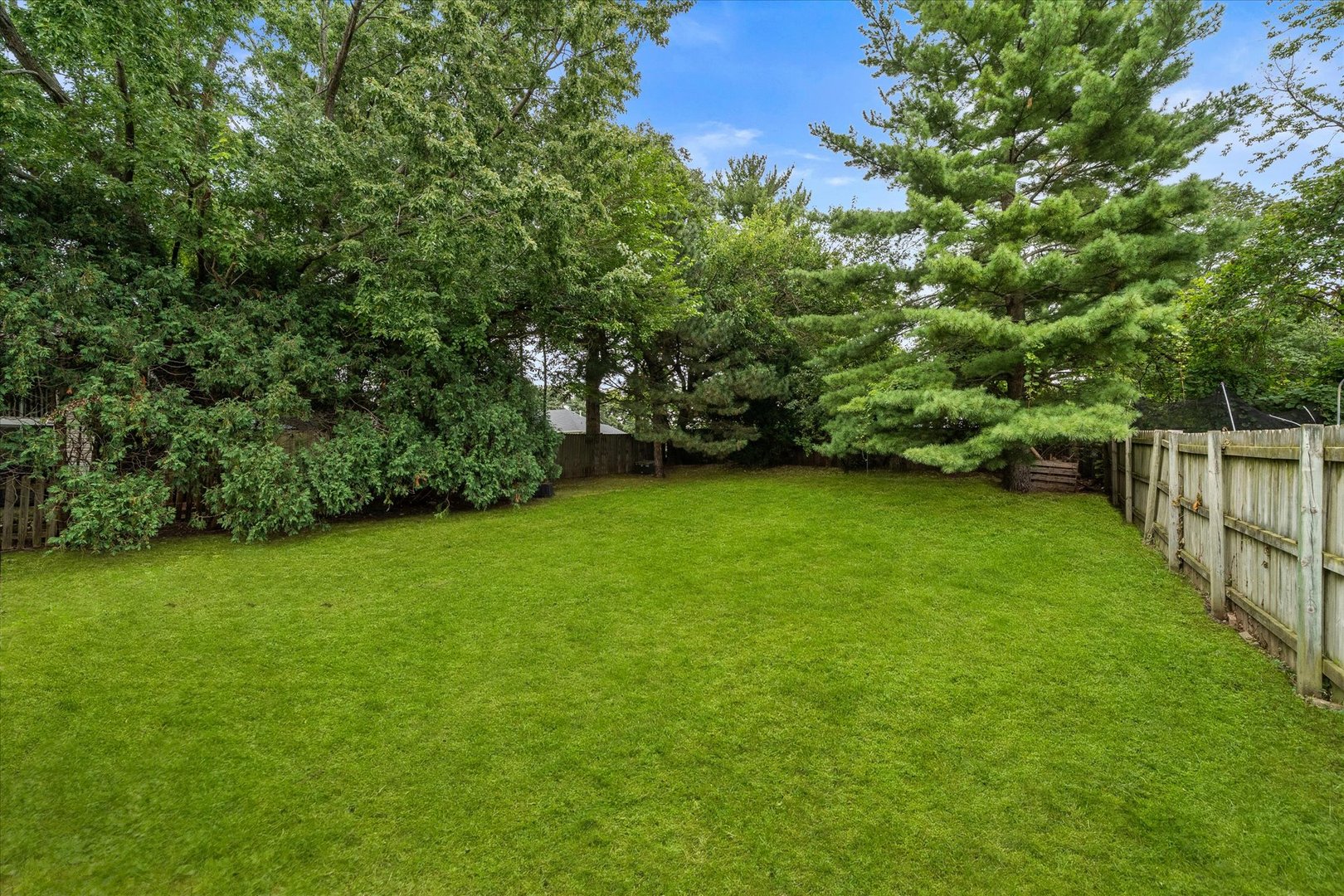 2398 Blue Spruce Lane Property Photo 23