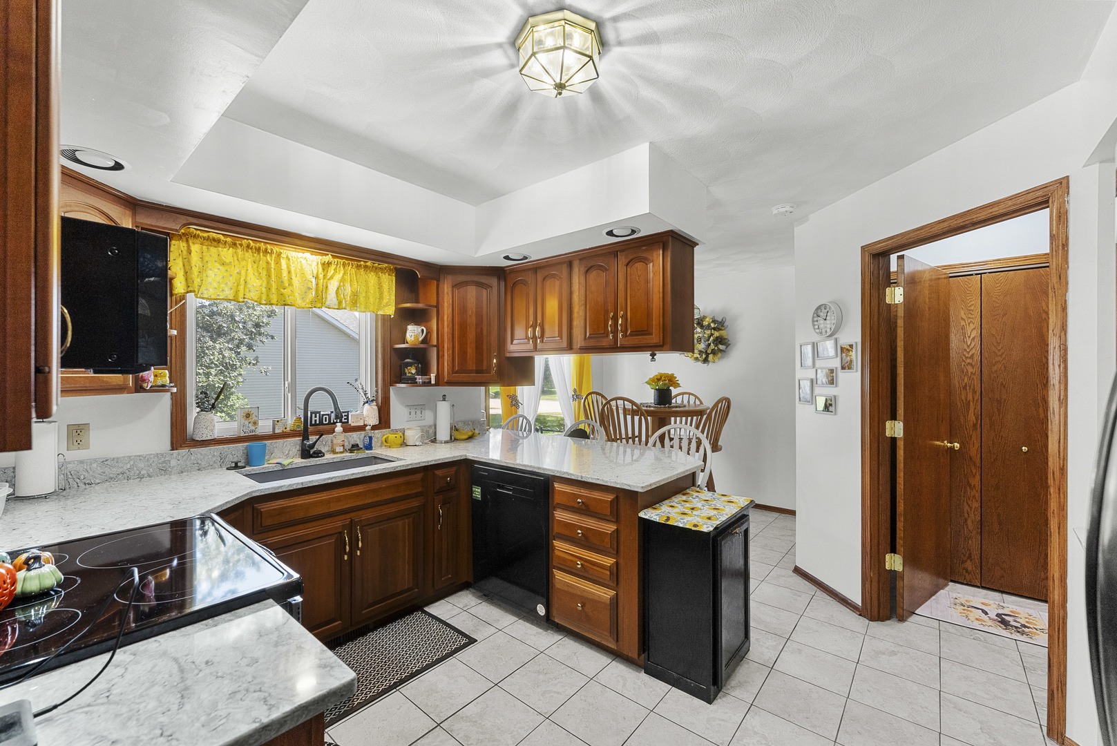 605 N Downey Street Property Photo 23