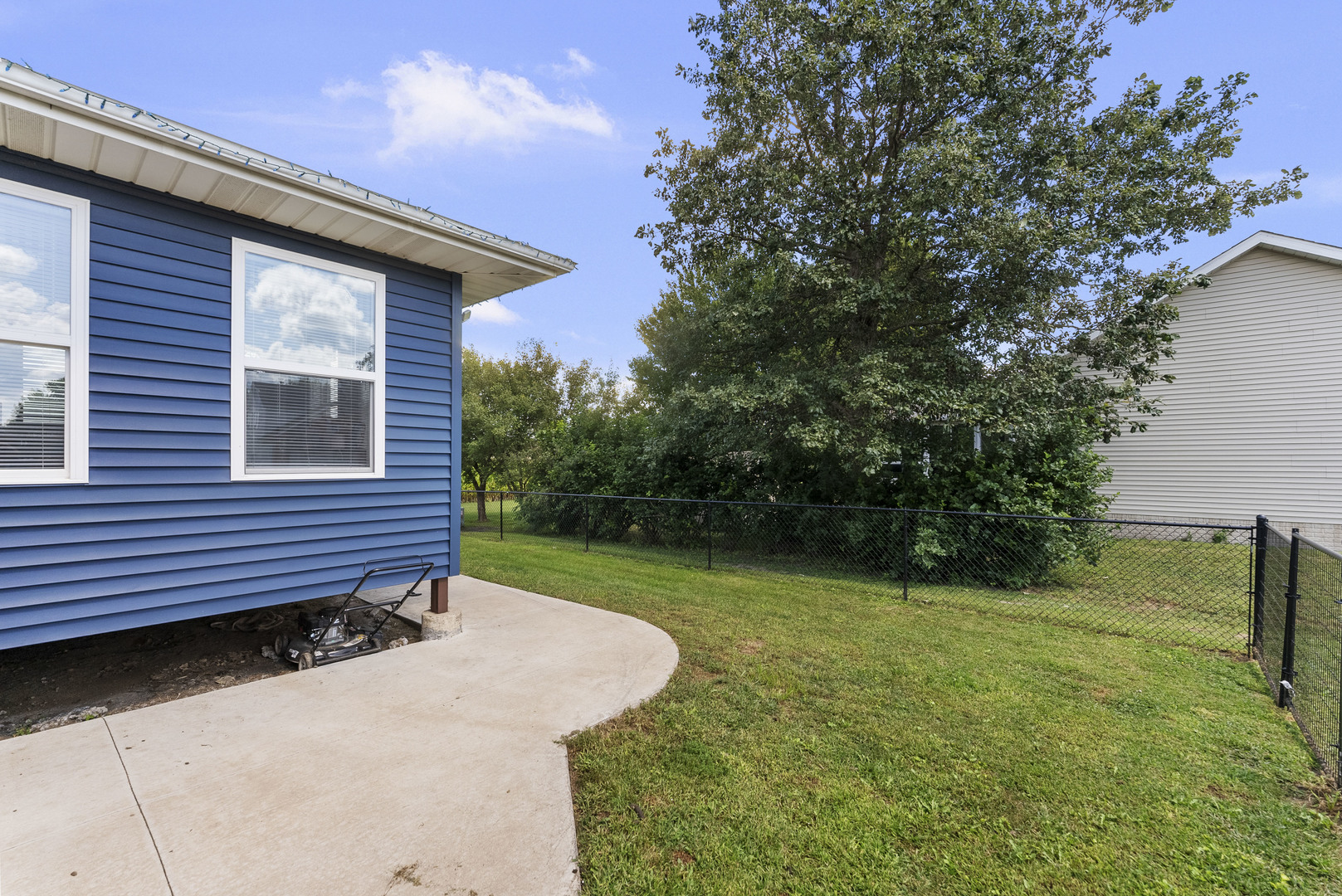 605 N Downey Street Property Photo 41