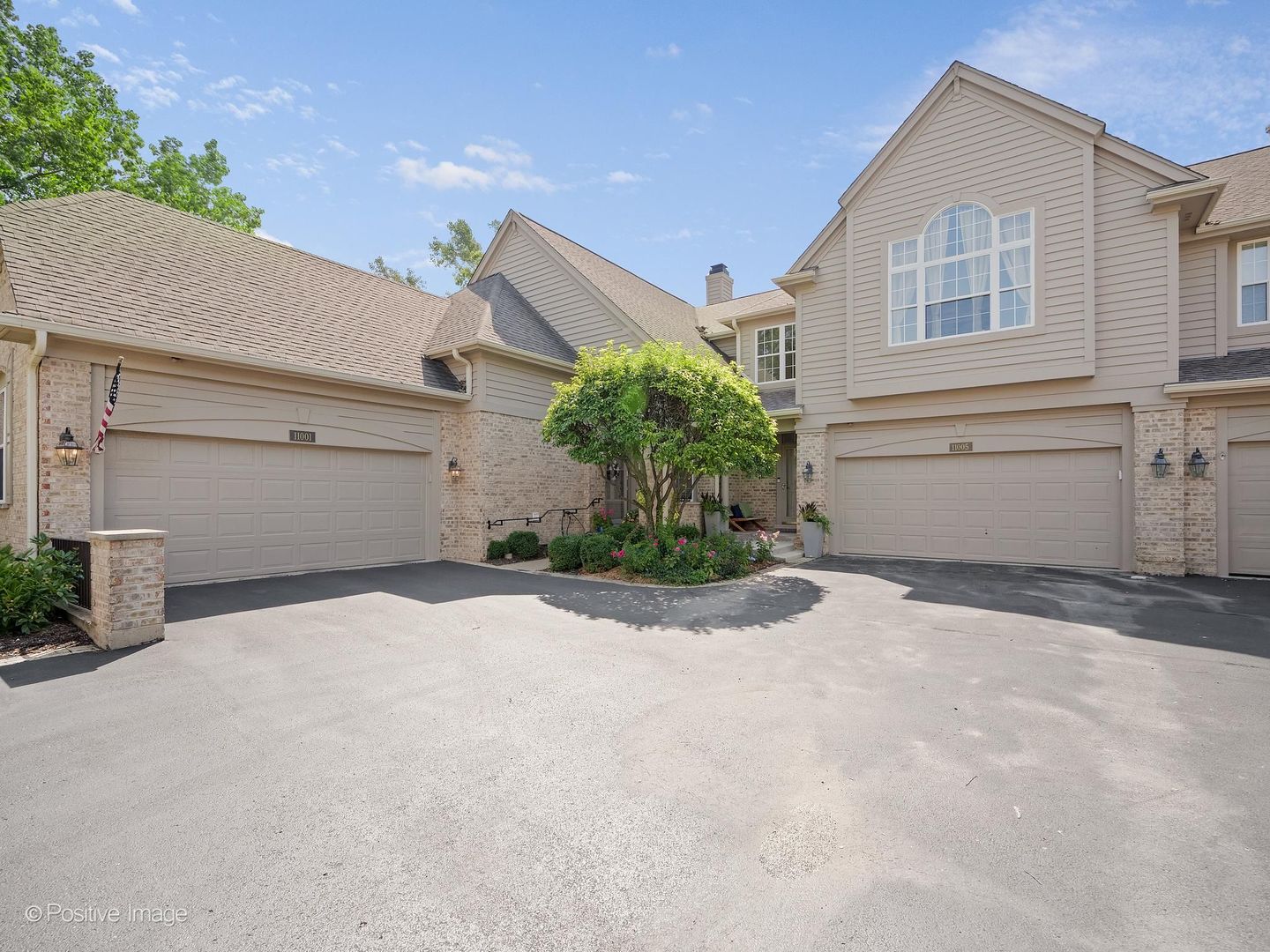 11005 Edgebrook Lane Property Photo 1