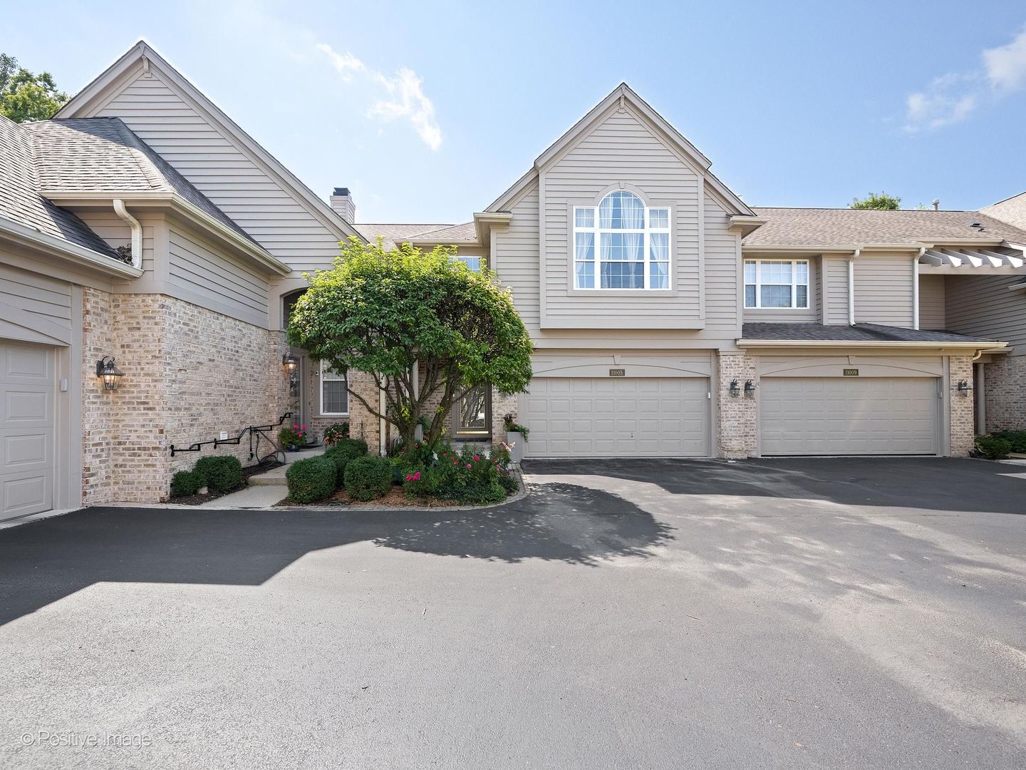 11005 Edgebrook Lane Property Photo 33