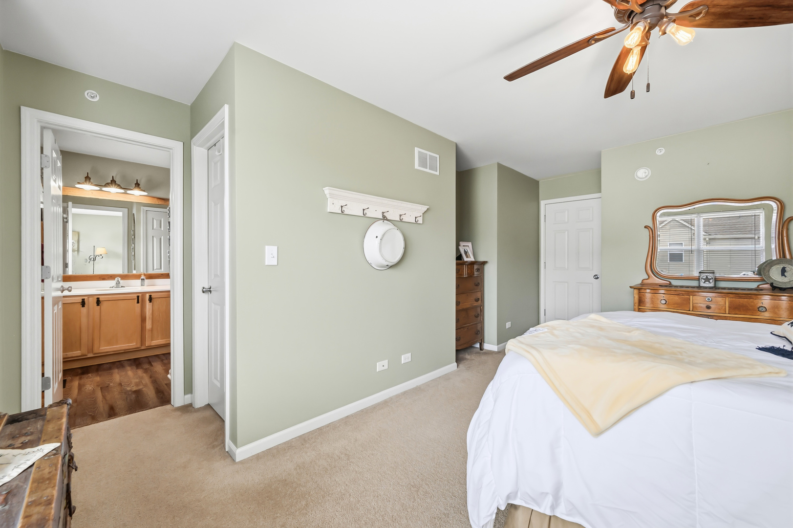 1165 Comiskey Avenue 1165 Property Photo 23