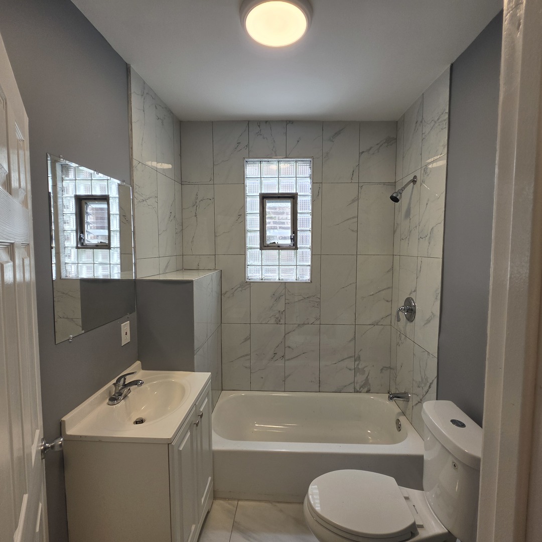 6520 S Talman Avenue Property Photo 4