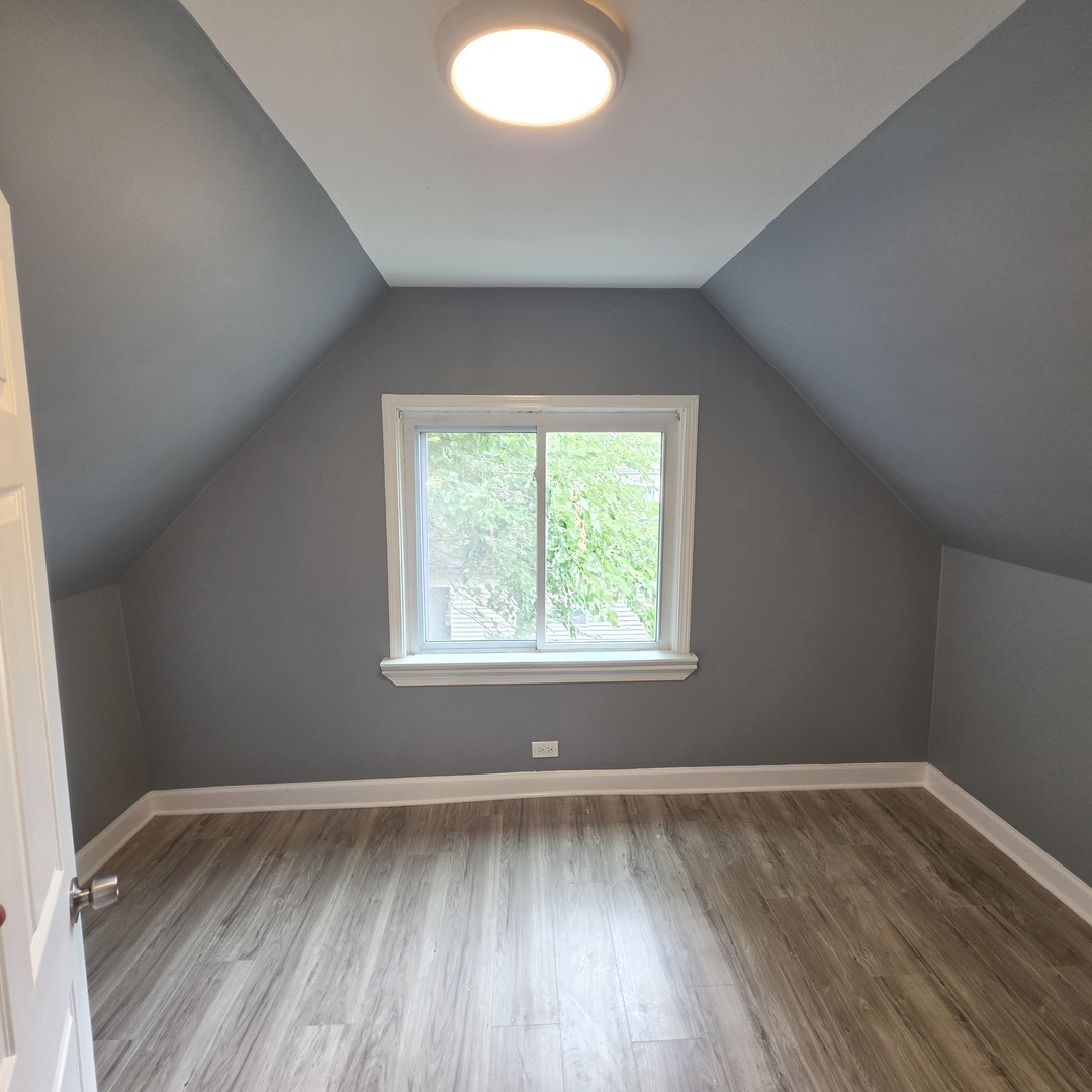 6520 S Talman Avenue Property Photo 10