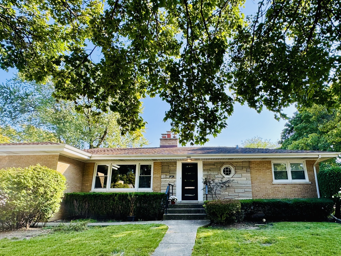 4555 Cleveland Street Property Photo 4