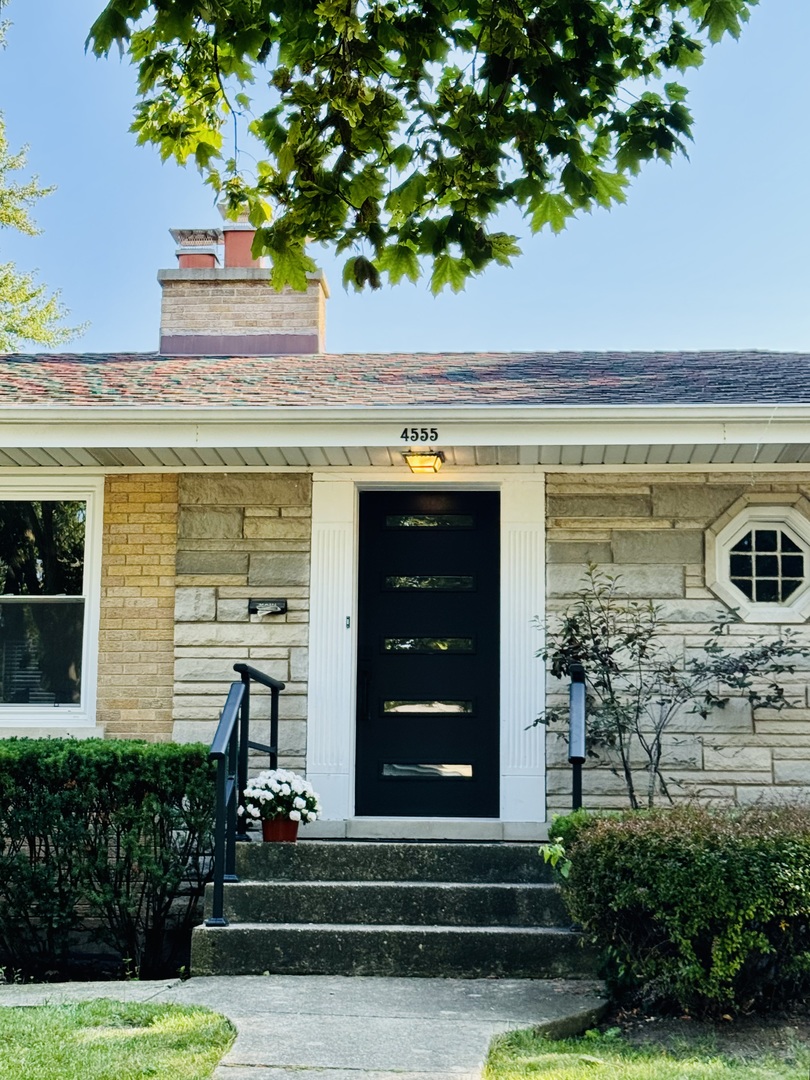 4555 Cleveland Street Property Photo 8
