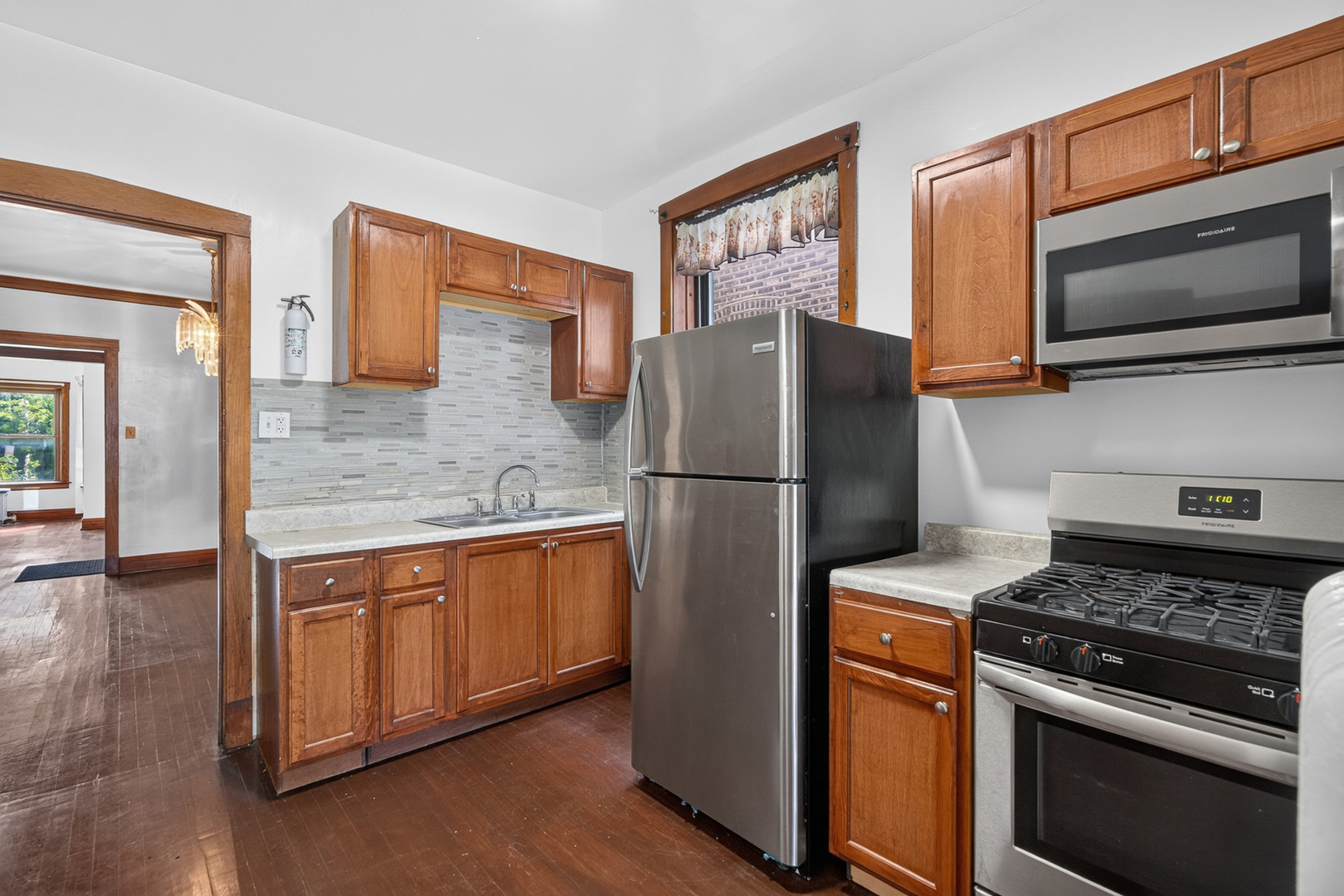 1620 N Merrimac Avenue Property Photo 8