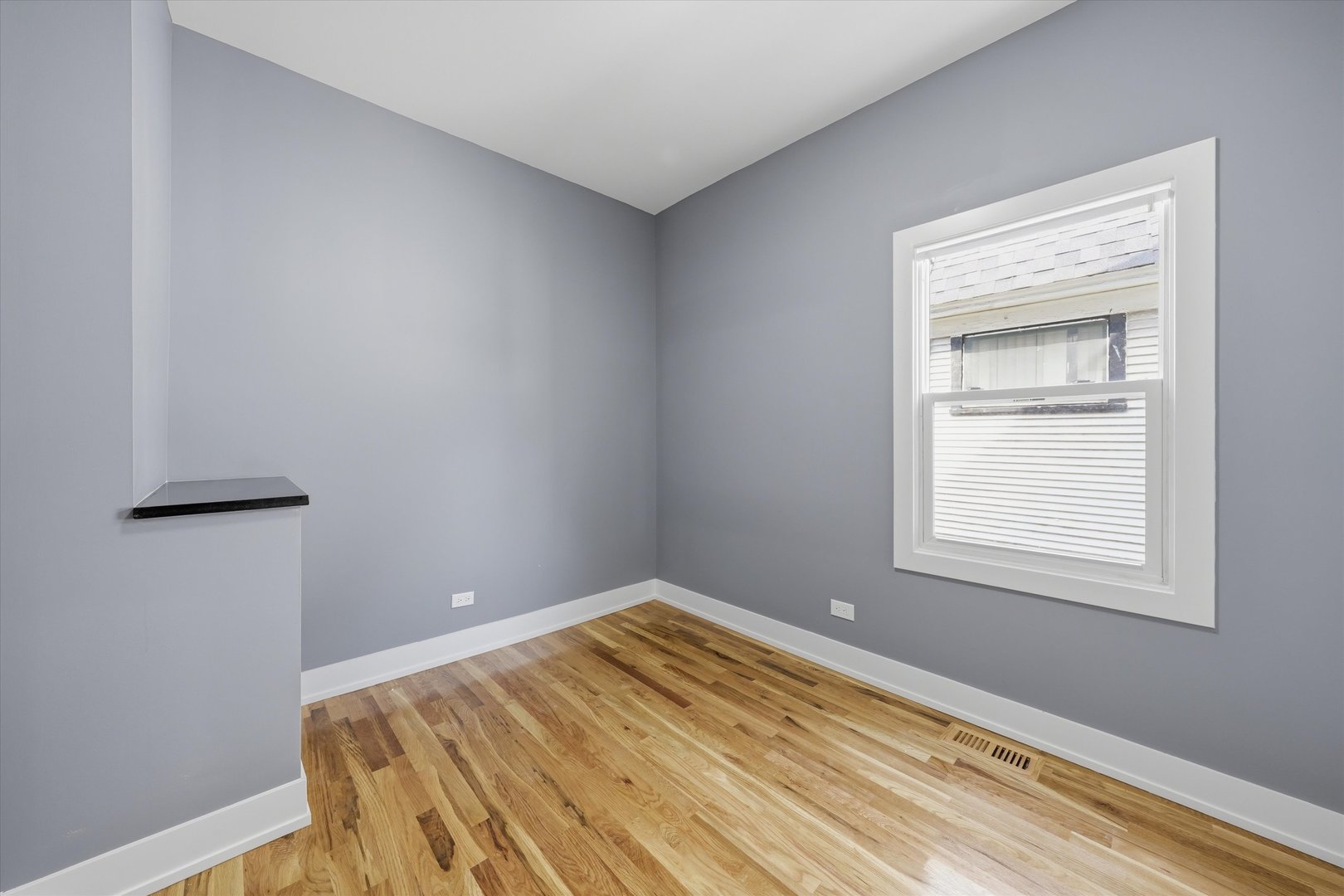 11940 S Yale Avenue Property Photo 13