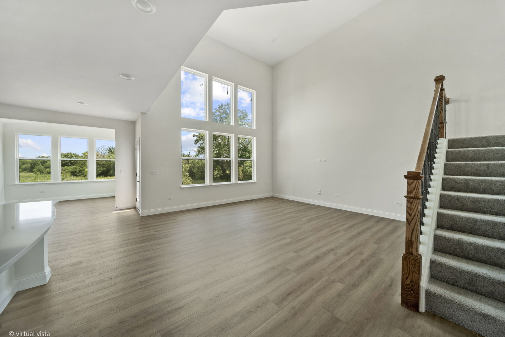 6285 Lee Court Property Photo 7