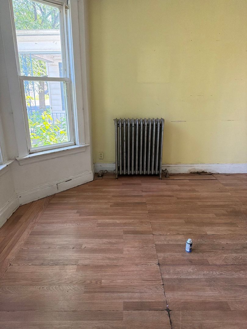 29 W 109th Place Property Photo 3