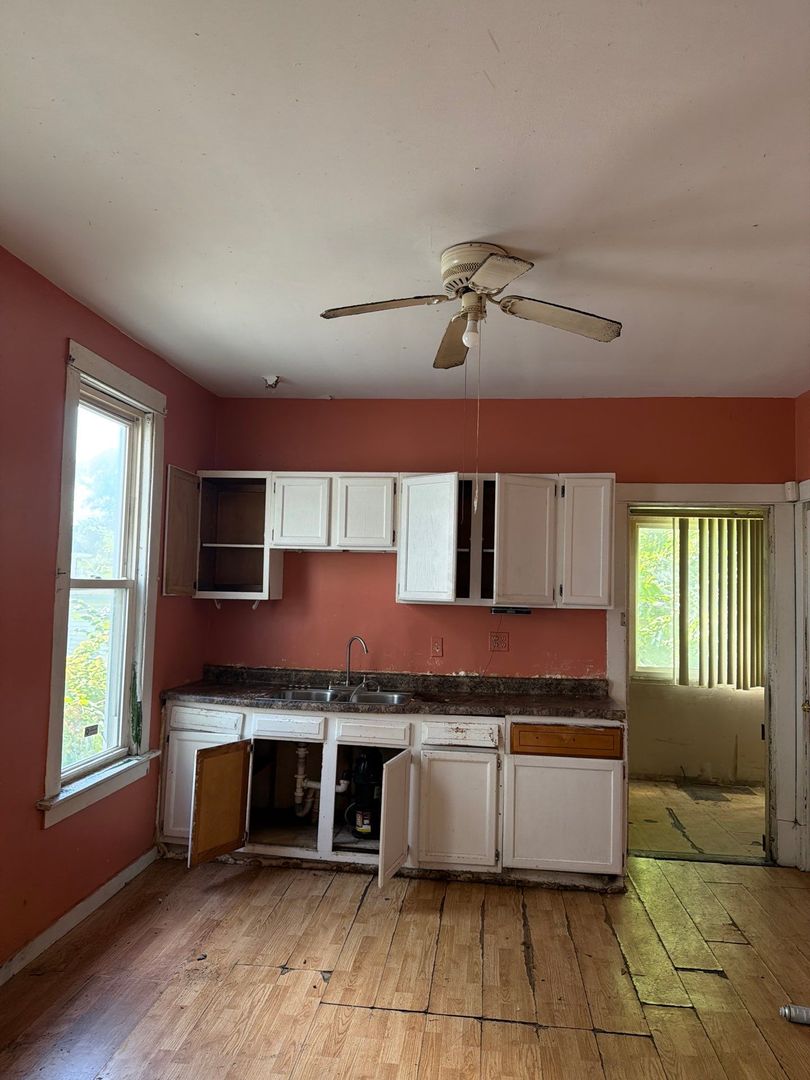 29 W 109th Place Property Photo 12