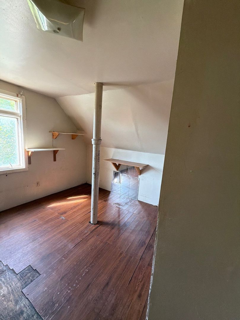 29 W 109th Place Property Photo 27