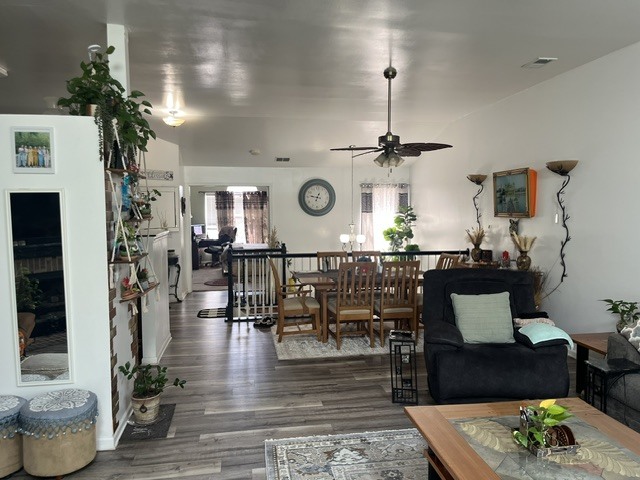 2062 Peach Tree Lane Property Photo 6