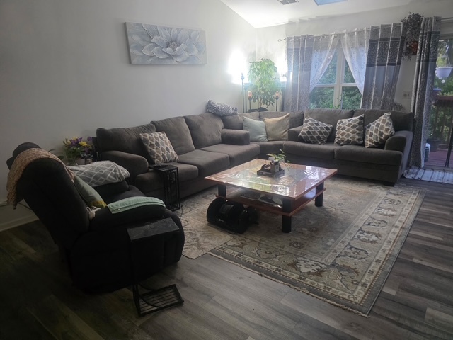 2062 Peach Tree Lane Property Photo 9