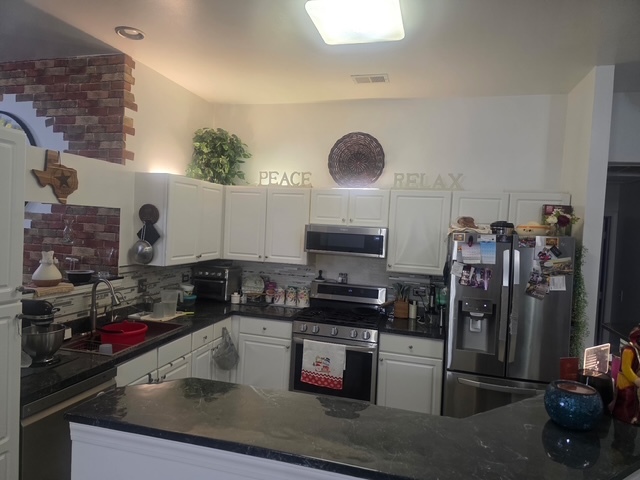 2062 Peach Tree Lane Property Photo 10