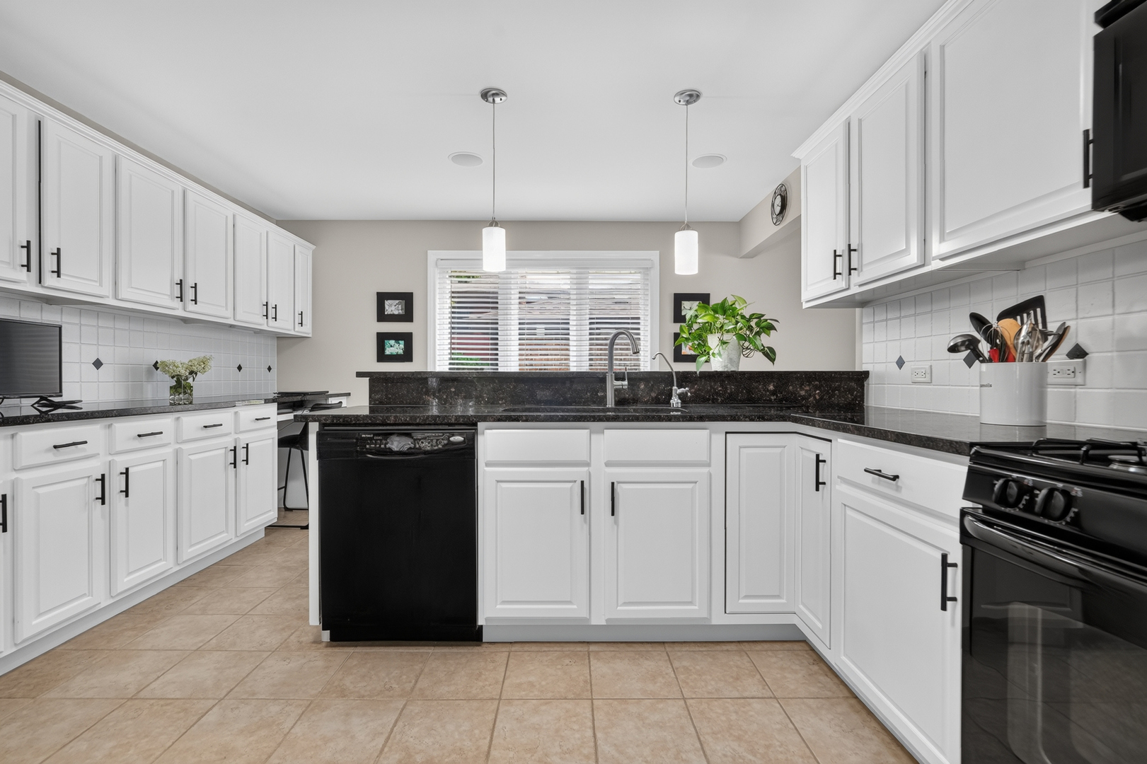 7453 Cashew Drive Property Photo 12