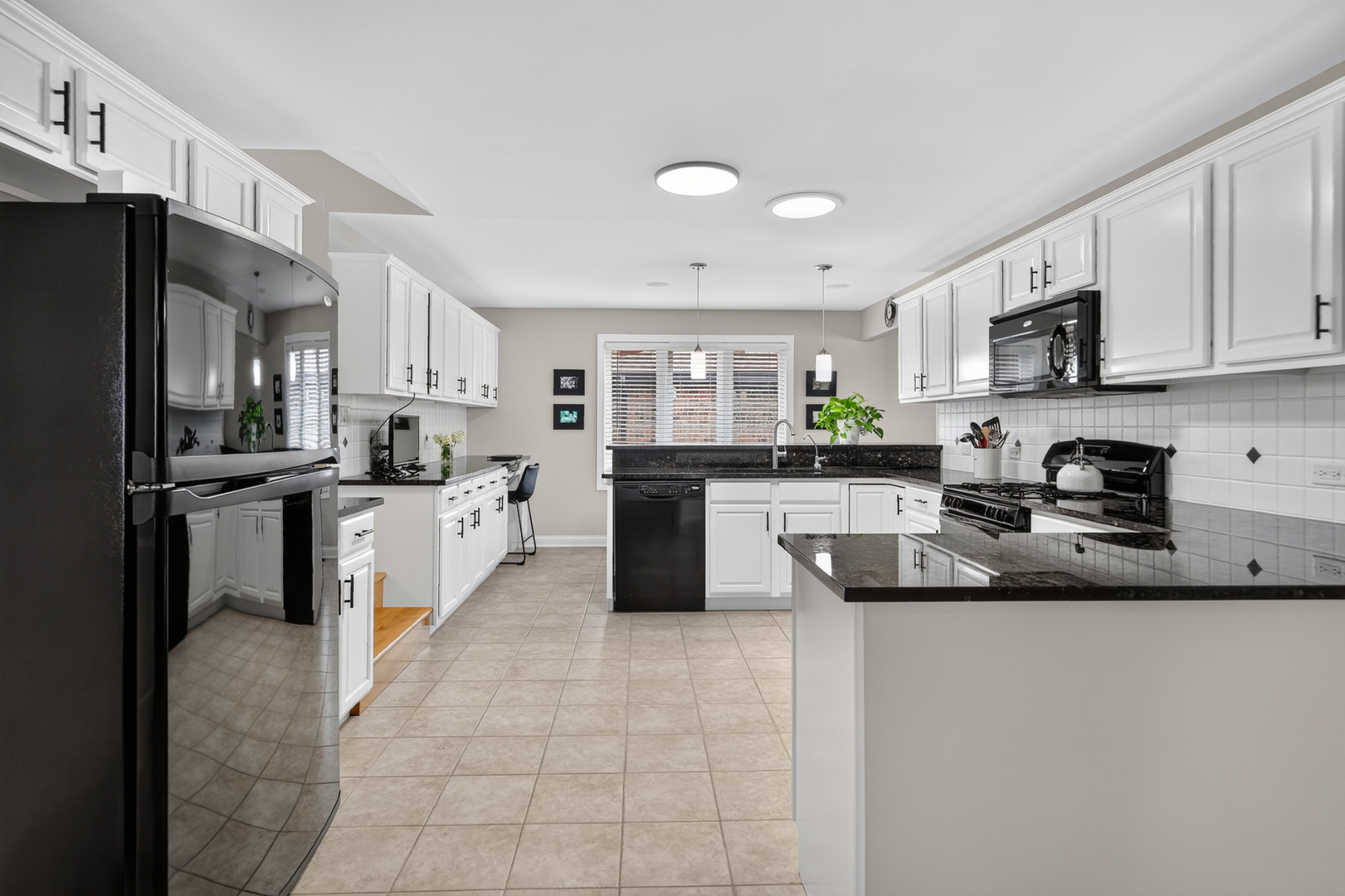 7453 Cashew Drive Property Photo 16