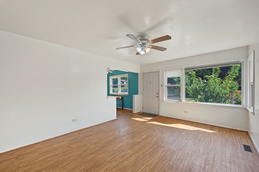 3120 Florence Avenue Property Photo 4