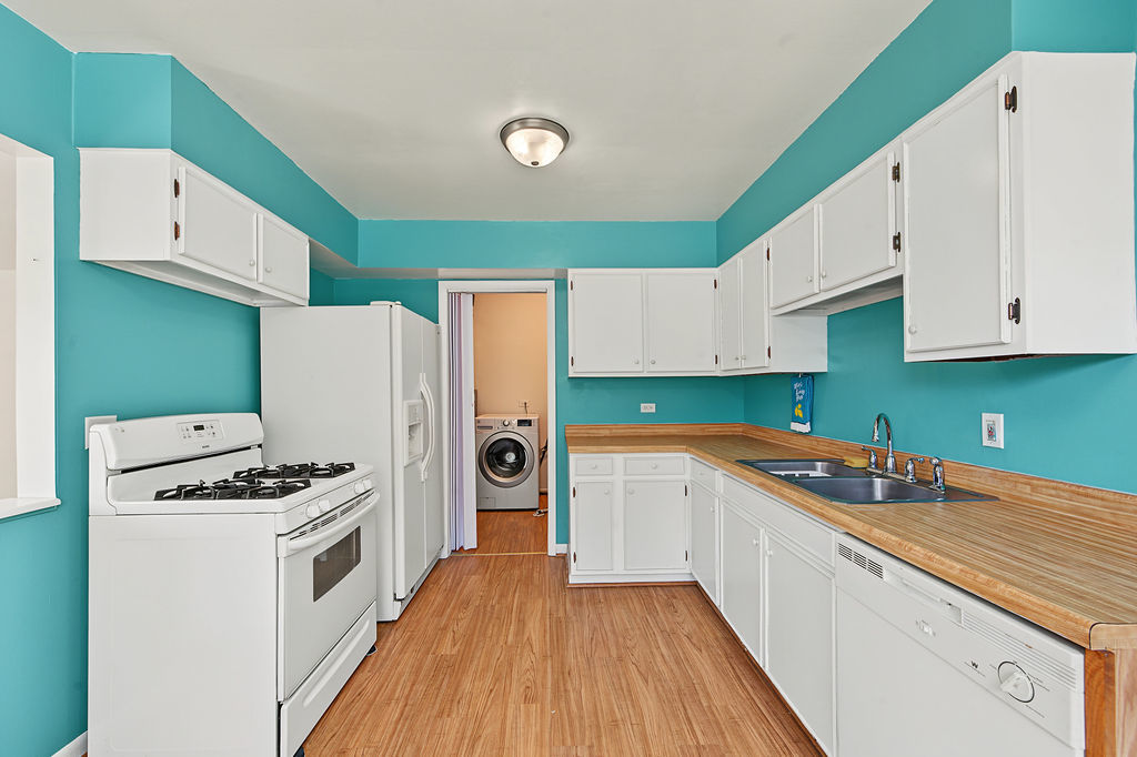 3120 Florence Avenue Property Photo 10