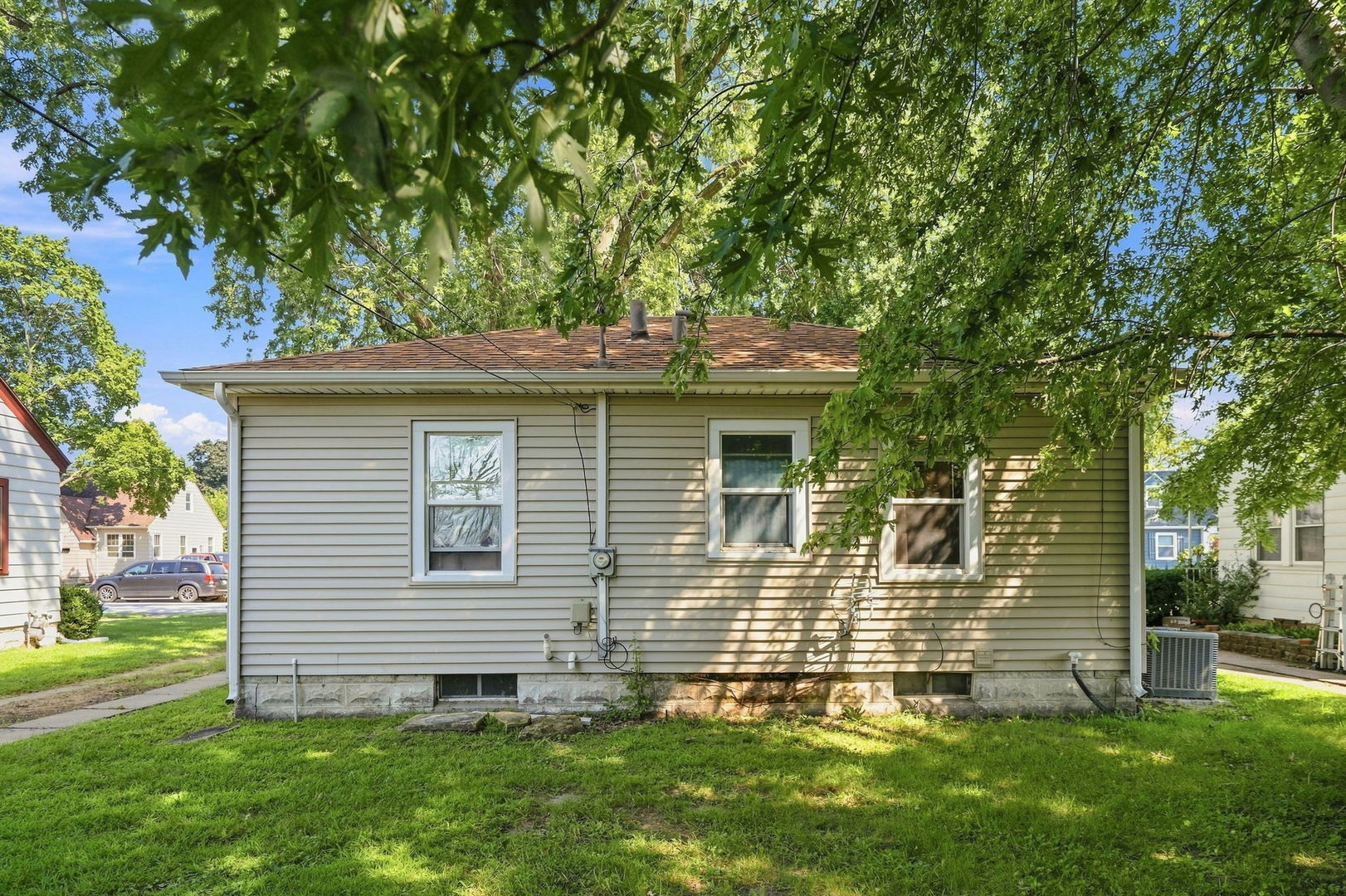 331 W 29th Street Property Photo 2