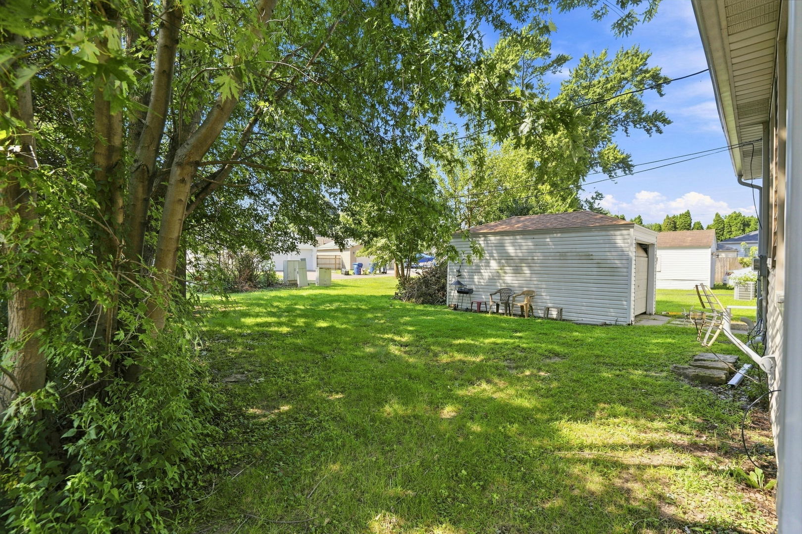 331 W 29th Street Property Photo 18