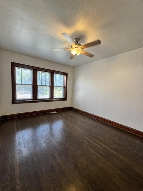 4237 W George Street 1 Property Photo 2