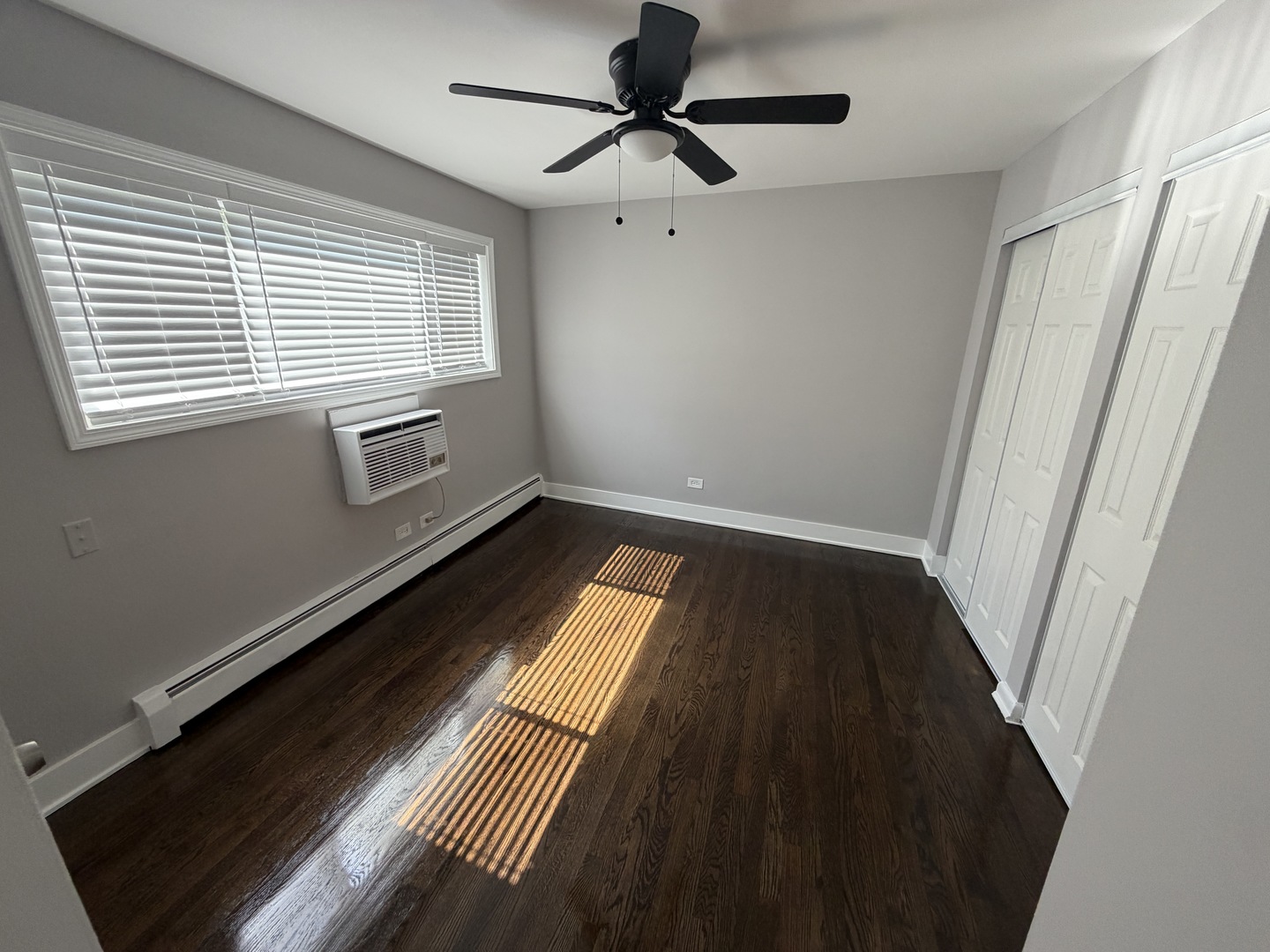 6901 N Ridge Boulevard 1c Property Photo 7