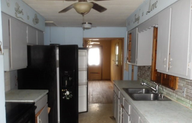 208 S Munroe Street Property Photo 3