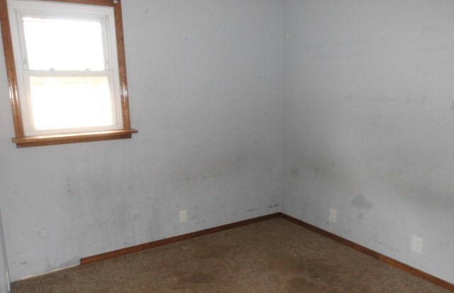 208 S Munroe Street Property Photo 4