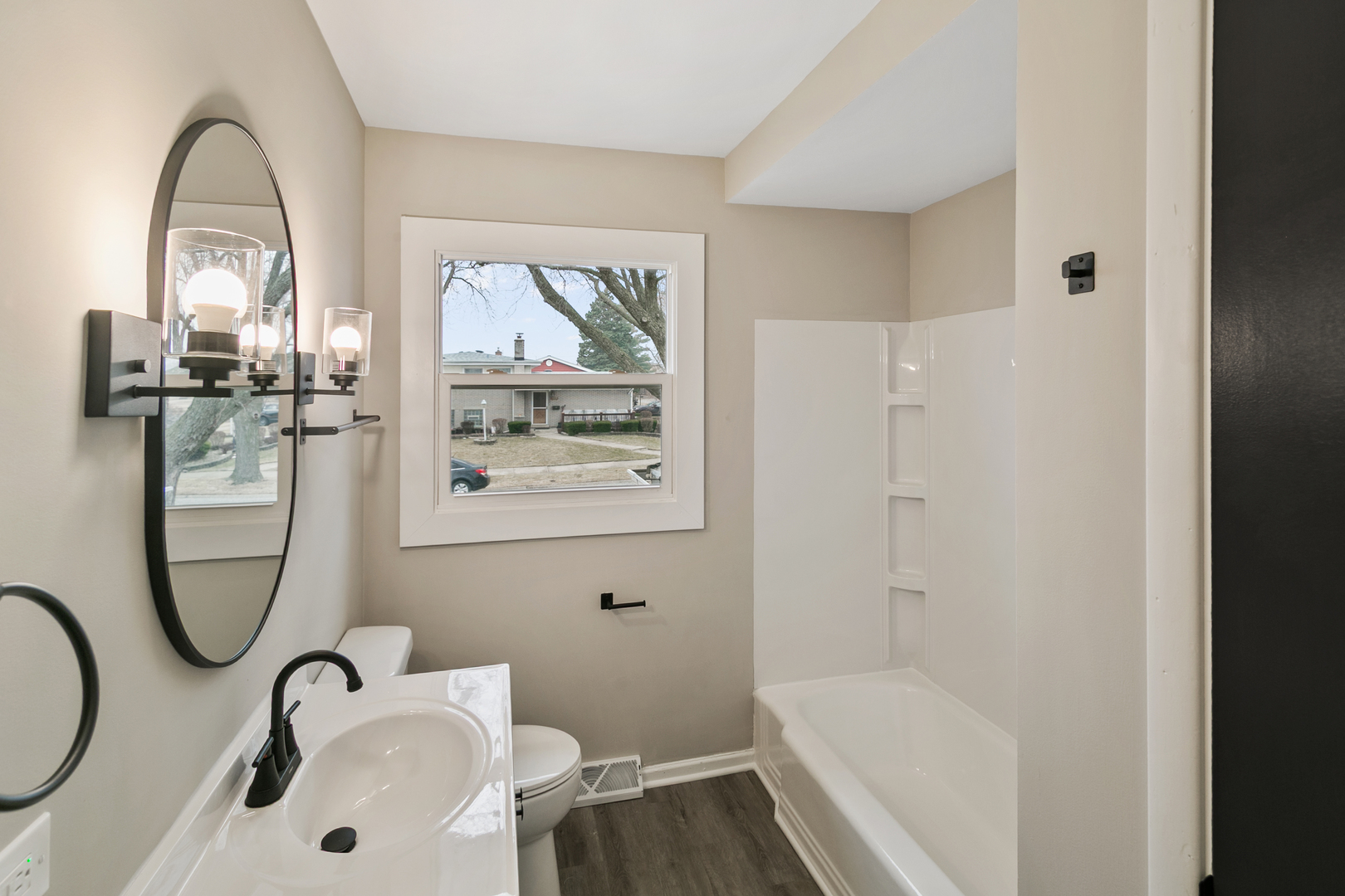 172 Strieff Avenue Property Photo 8