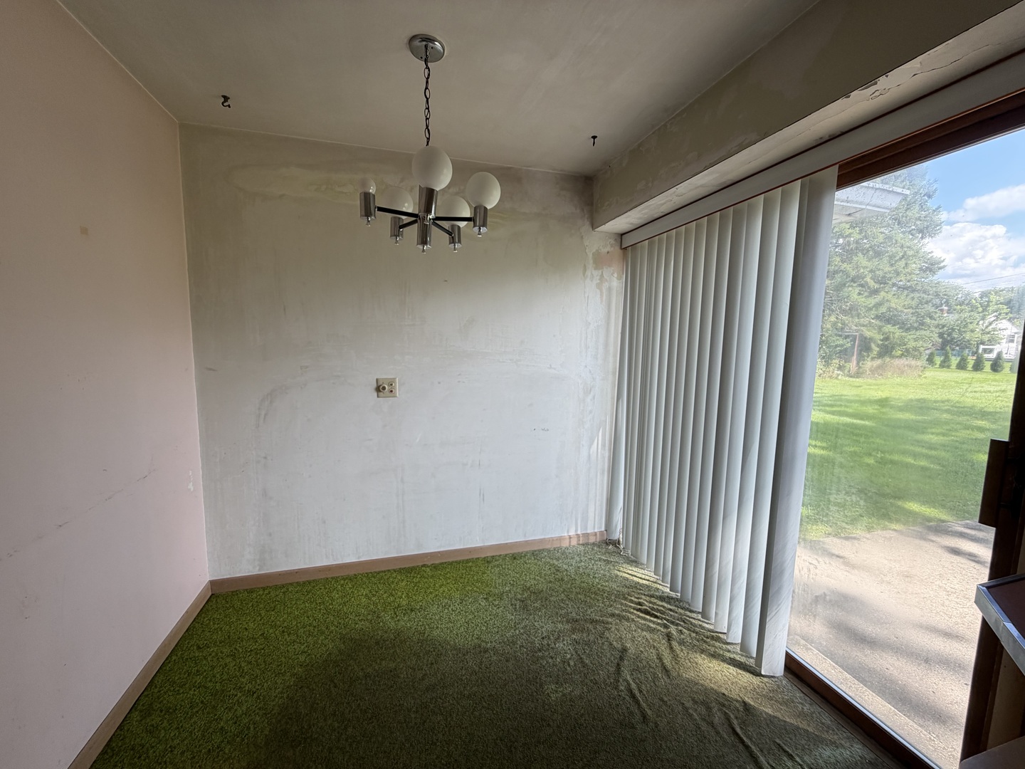 634 Barrington Avenue Property Photo 18
