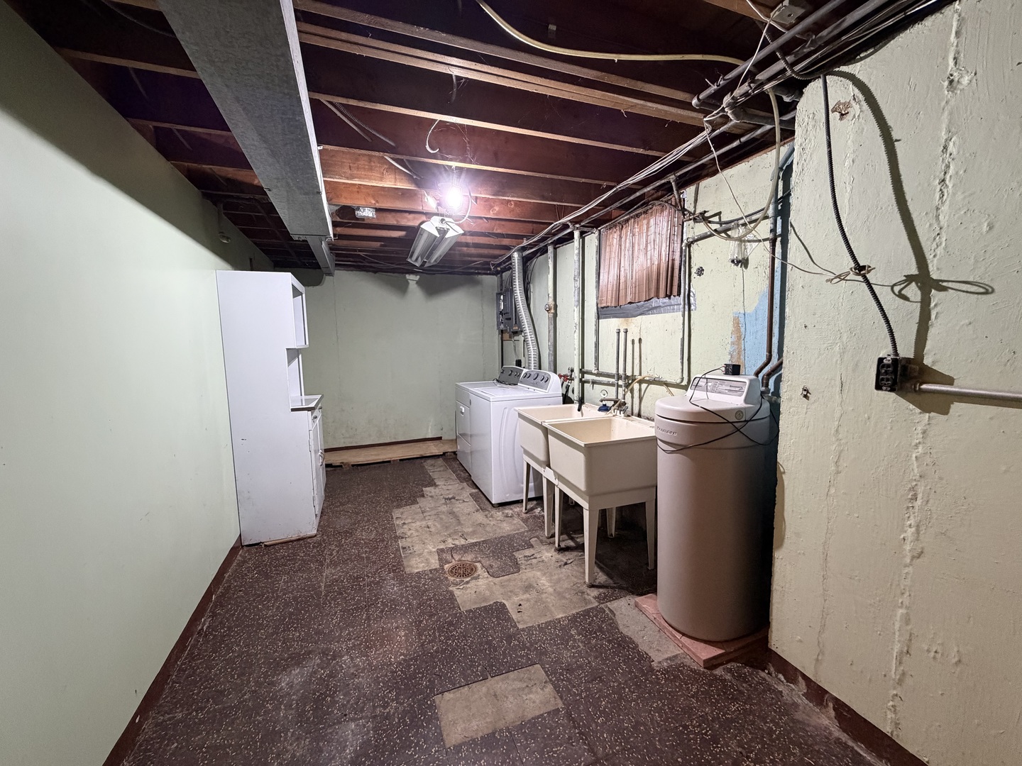 634 Barrington Avenue Property Photo 31