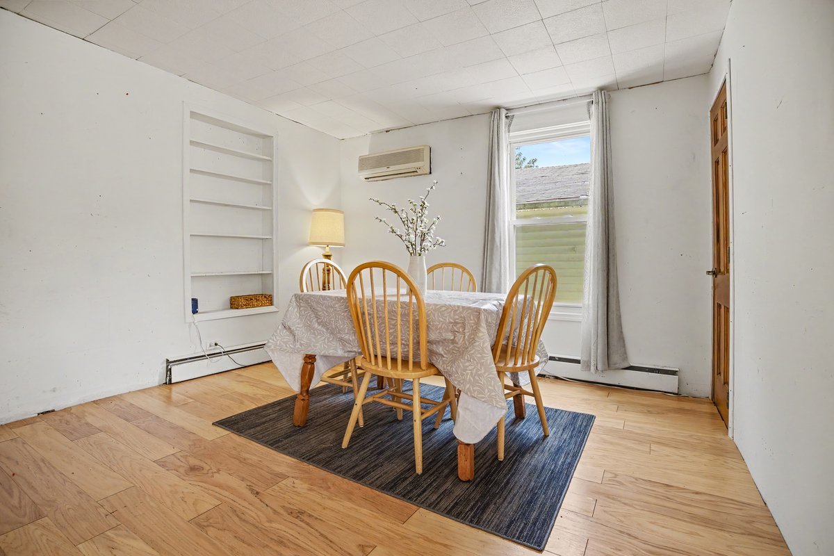 106 E Front Street Property Photo 7