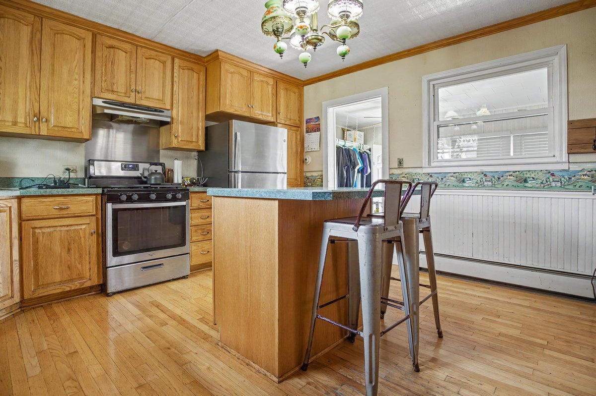 106 E Front Street Property Photo 12