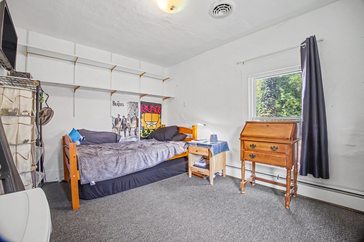 106 E Front Street Property Photo 16