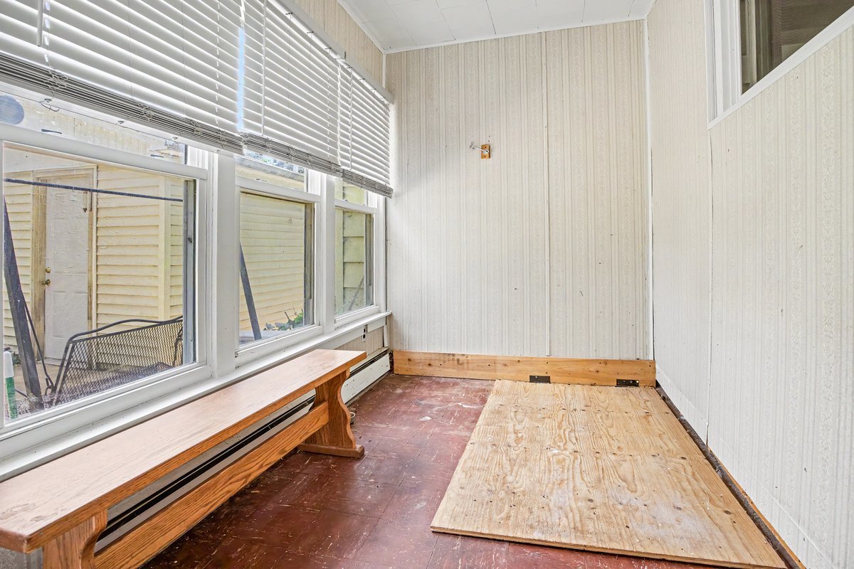 106 E Front Street Property Photo 23