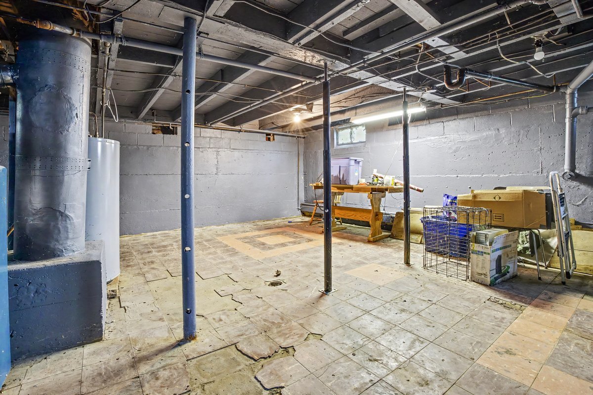 106 E Front Street Property Photo 26